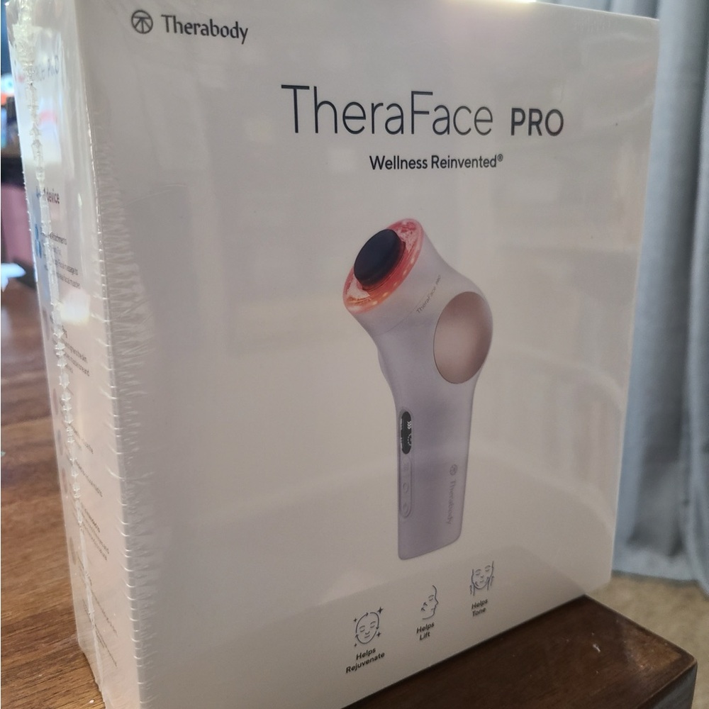 Therabody TheraFace PRO in White